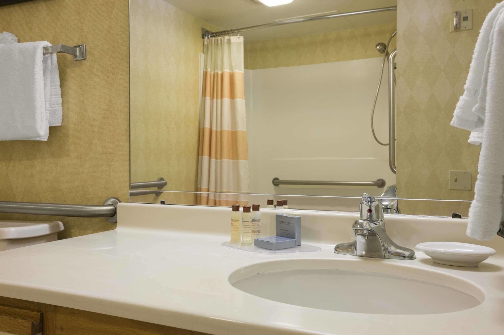 Hawthorn Suites By Wyndham Philadelphia Airport Zewnętrze zdjęcie