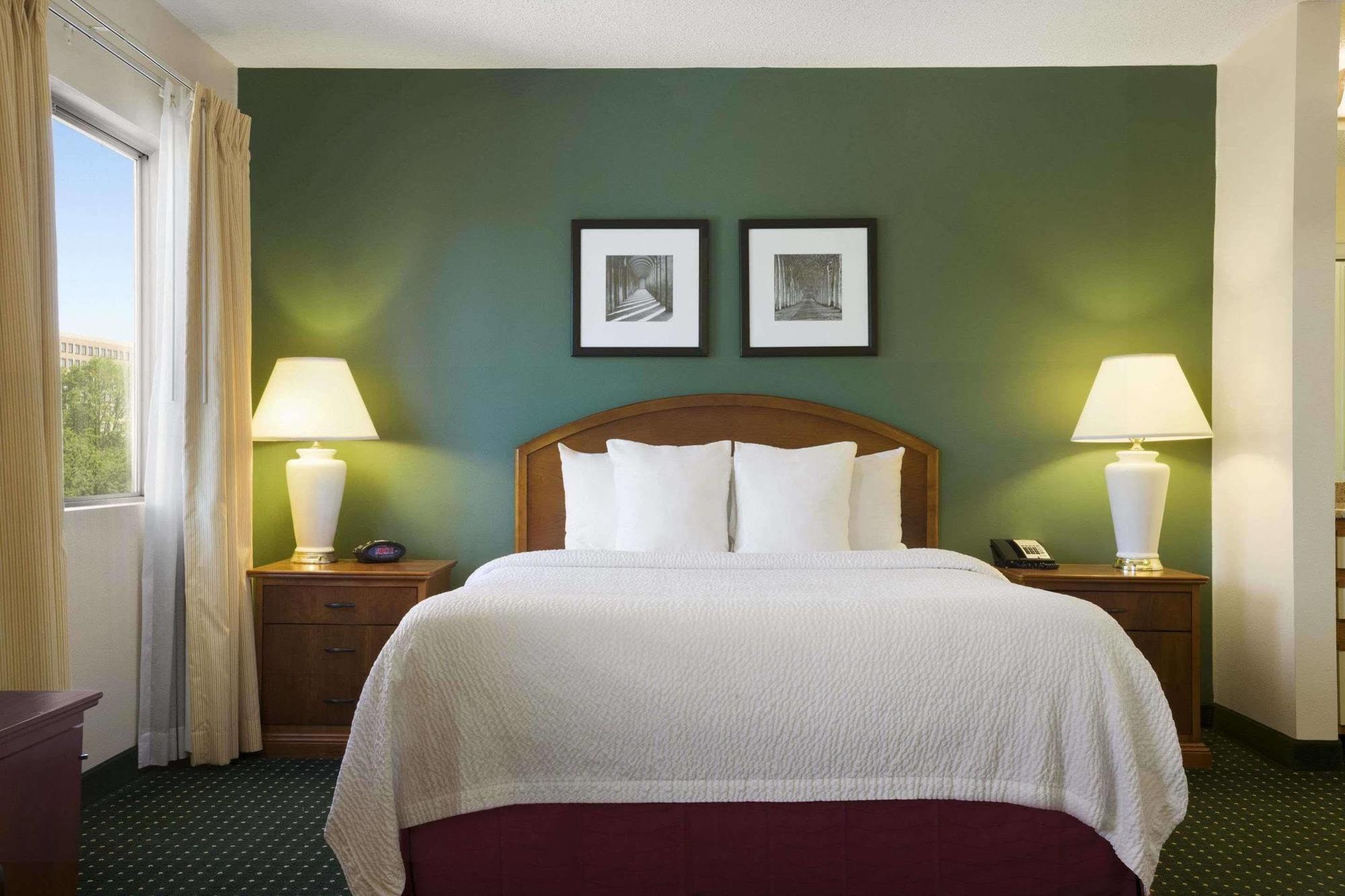 Hawthorn Suites By Wyndham Philadelphia Airport Zewnętrze zdjęcie