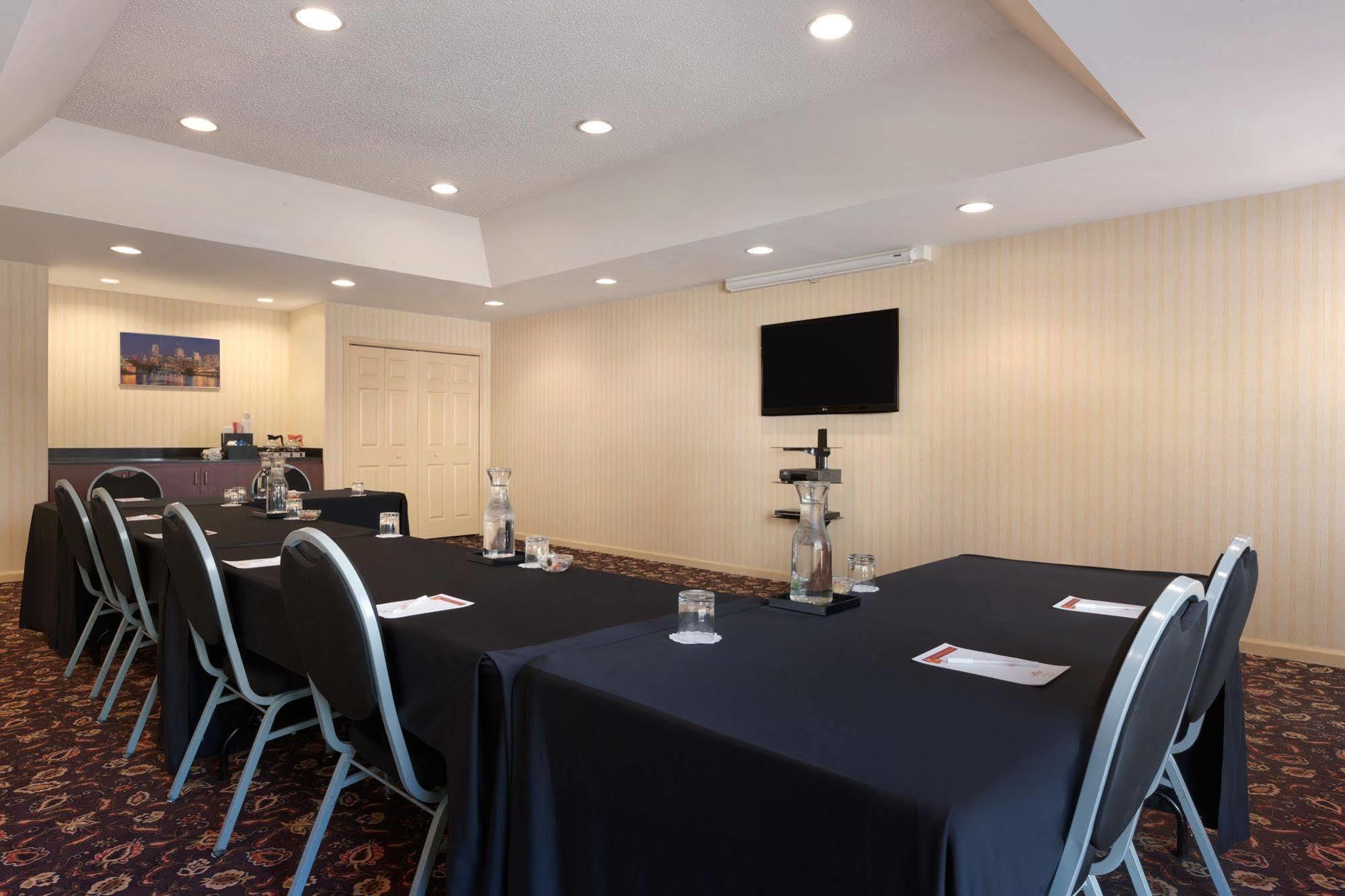 Hawthorn Suites By Wyndham Philadelphia Airport Zewnętrze zdjęcie