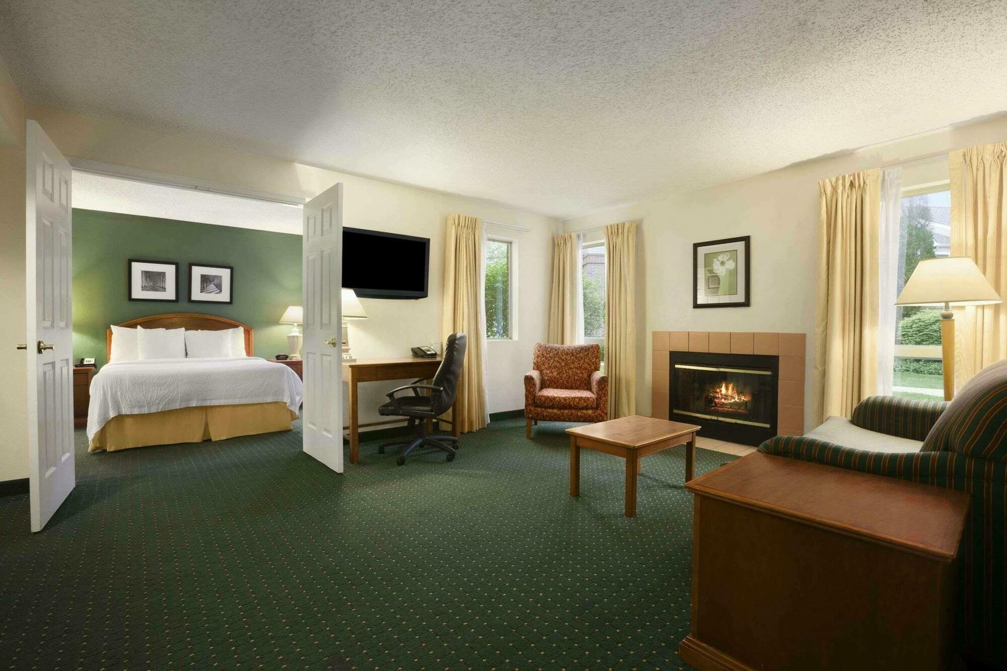 Hawthorn Suites By Wyndham Philadelphia Airport Zewnętrze zdjęcie