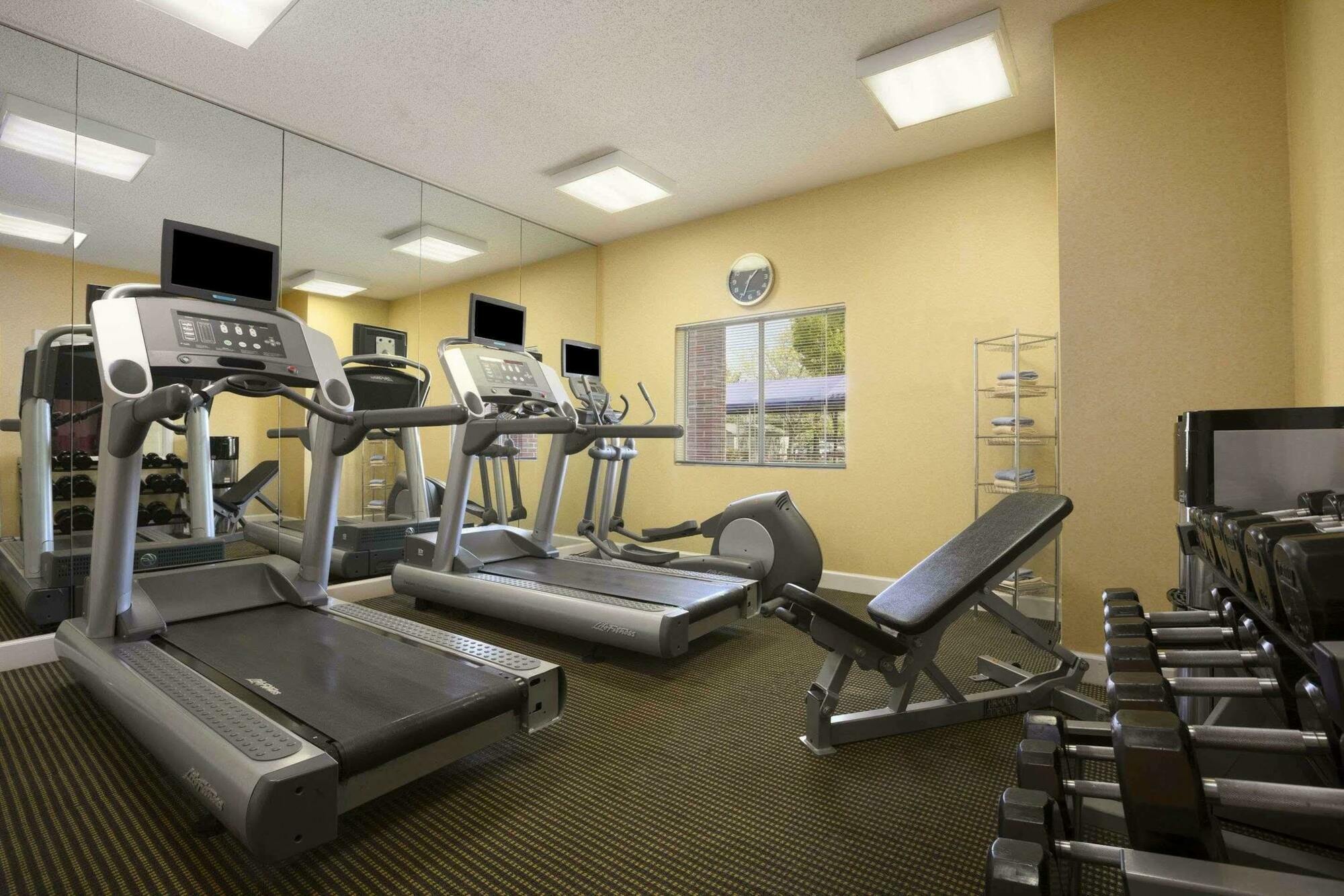 Hawthorn Suites By Wyndham Philadelphia Airport Zewnętrze zdjęcie